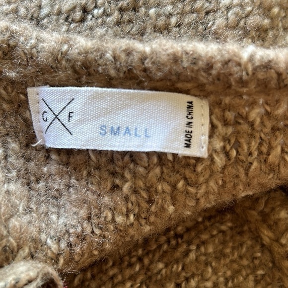 G F Poncho with Sleeves Cardigan | SIZE S - Picture 4 of 4